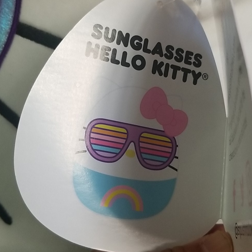 New Limited Editon Hello Kitty 20" Squishmallows - Picture 11 of 11